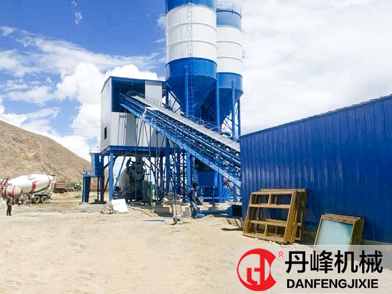 HZS180混凝土攪拌站設(shè)備