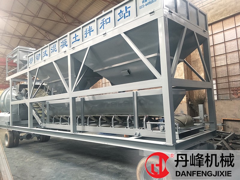 JZM滾筒式移動(dòng)混凝土攪拌站